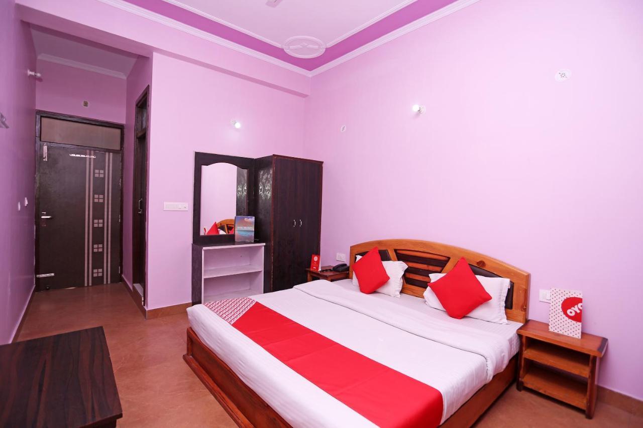 Oyo 19406 Hotel Janta Palace Алмора Екстериор снимка